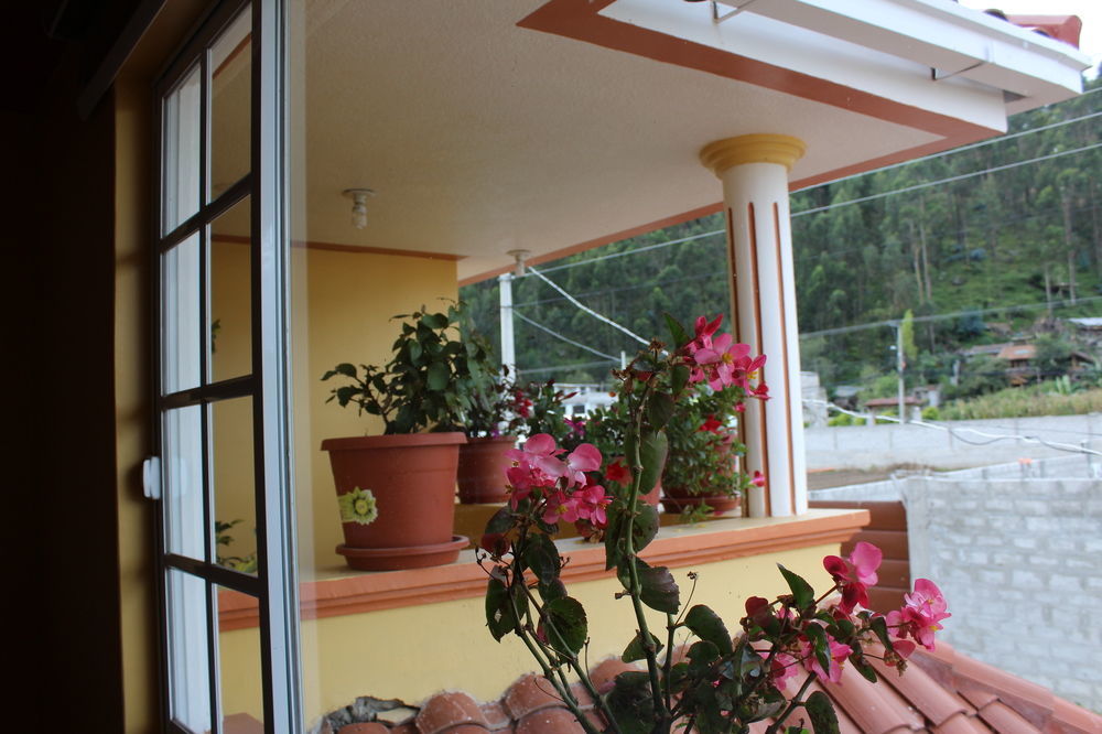 לינה וארוחת בוקר אוטהוואלו Casa De Luis מראה חיצוני תמונה